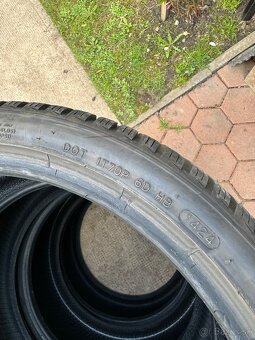 Hankook Winter icept evo3 235/35 R19 - 5