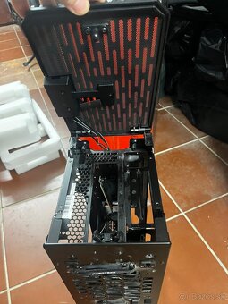 Predám skriňu Phanteks Evolv Shift 1 - 5