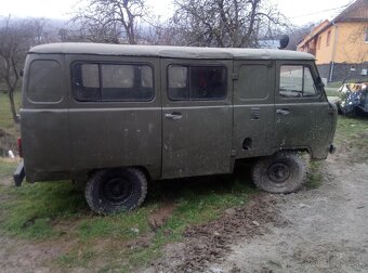 Predám UAZ 452 - 5