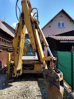 Predám New Holland NH 85  4 PT - 5