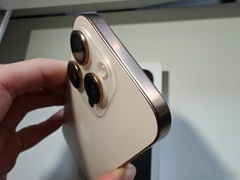 Apple iPhone 16 Pro 128GB - 5