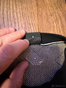 Predám pánsky sveter Hugo Boss - 5