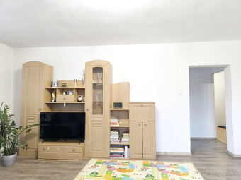 REZERVOVANÉ KRÁSNY VEĽKÝ / 90M2/ PRESVETLENÝ ZREKONŠTRUOVA - 5