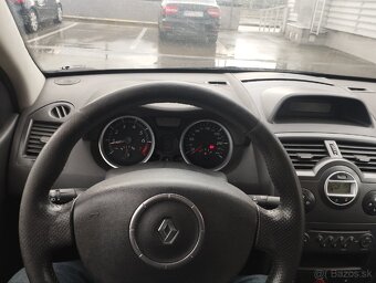 Renault Megane - 5