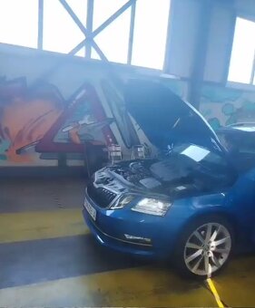 Skoda octavia 3 r18 225/45 - 5