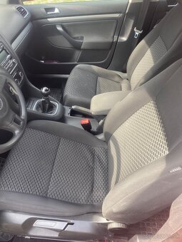 Predám Volkswagen Golf Variant CR 1.6 TDI 77kw - 5