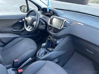 Peugeot 208 1,0 benzín - 5