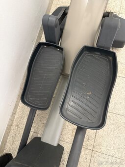 Technogym Crosstrainer synchro 700 led - 5