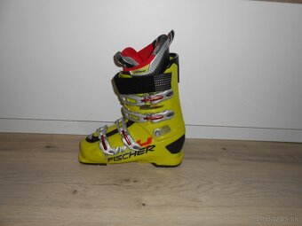 Predam v peknom stave panske lyziarky FISCHER RC4 - 5