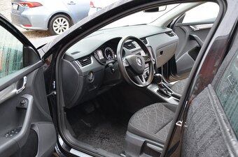 Škoda Octavia Combi 2,0 TDi DSG7  Clever - 5