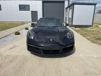 Porsche 911 Carrera 4 - 5