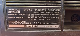 Predám vintage boombox Hitachi TRK-5280E - 5