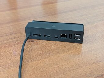 Steam Deck + Docking Station - 5