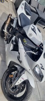 Yamaha r1 - 5