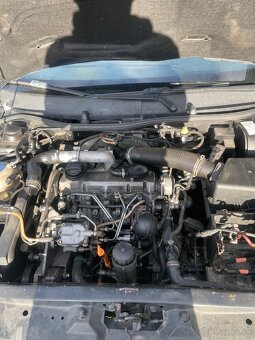 Rozpredam 1.9 TDi 81kw - 5