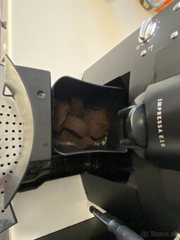 Kávovar Jura E10 200,-€ - 5