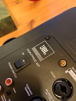 JBL Control 2 PS BK Monitory + Držáky na zeď - 5