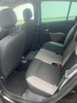 Renault Clio 1.2 benzín 55 KW - 5