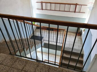 REZERVOVANÉ - Predaj 4-izbového bytu s balkónom v Podkoreňov - 5