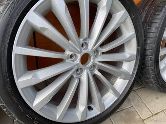 Phoenix Trinity silber orig.skoda Superb3V 5x112 8jx19 ET 4 - 5