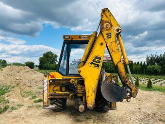 •JCB-3CX-Traktorbager - 5