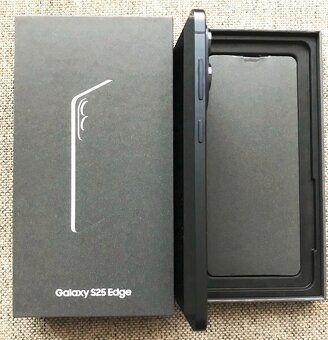 Samsung  Galaxy S25 Edge 12/256GB čierny - 5