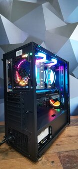 PC, Intel i7 14700KF, RX 7800XT 16GB, 32GB - 5