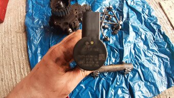 BOSCH 0 986 435 388 Vstrekovacia tryska AUDI - 5