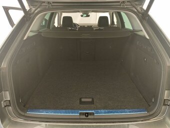 Škoda Superb Combi 2,0 TDI DSG7 Style - 5