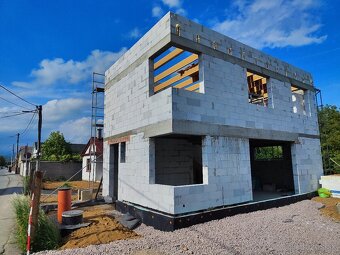 Domy v centre Veľkého Šariša - 5