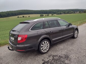 ŠKODA SUPERB 2.0 TD CR 4X4 DSG Naj.254000 Km Rok Výroby 2012 - 5