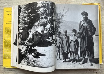 KNIHA Svetadiel pod Himalájami-Hanzelka J.a Zikmund M. za 20 - 5