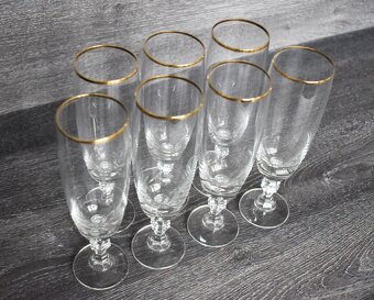Slovenské fúkané sklo na šampanské a sekt. - 5