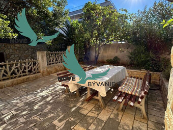 Chorvátsko - Na predaj apartmán so záhradou blízko mora - 5