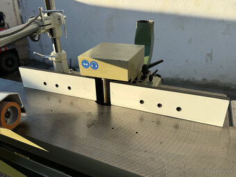 Spodní frézka SCM T130 - 5