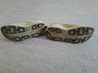 HOKA Bondi 9 Veľ. 44 - 5