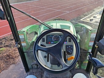 John Deere 3045R - 5