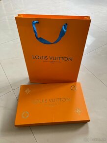 Louis Vuitton šatka šedá - 5