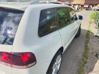 Touareg 3.0tdi 176kw R-line full vybava - 5