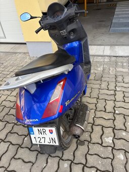 Honda FES Pantheon 150 - 5