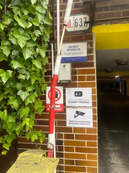 Parkovacie miesto pri zimnom stadione - 5