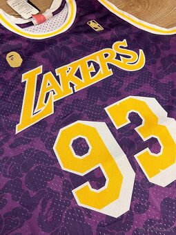 Mitchell & Ness dres BAPE x Lakers XL fialovy - 5