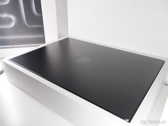 MacBook Pro 16 M4 Pro /24 Gb/ 512 GB Nový - 5