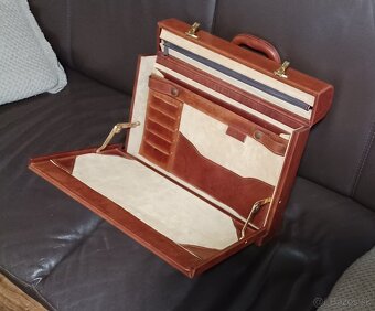 Luxusný kožený kufrík - 5