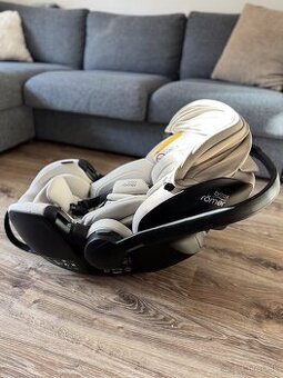 Autosedačka Baby-Safe Pro + základňa Vario Base 5Z - 5