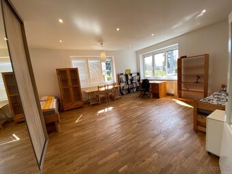 Priestranný byt aj pre študentov - min 1 rok - 5