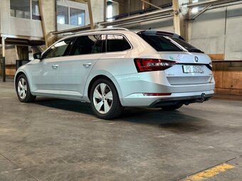 Škoda superb 2.0 TDi 110kw - 5