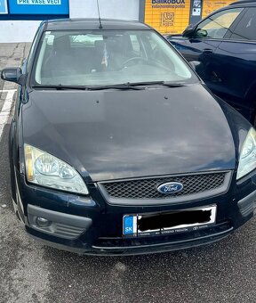 Ford Focus 1.6i - 5