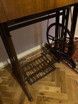 Šijací stroj, šľapací, Minerva - 5