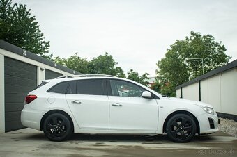 CHEVROLET CRUZE SW 2.0 VCDI 120kW 2013 - 5